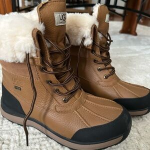 UGG Women's Boots | Ugg Adirondack lii water resistant
l